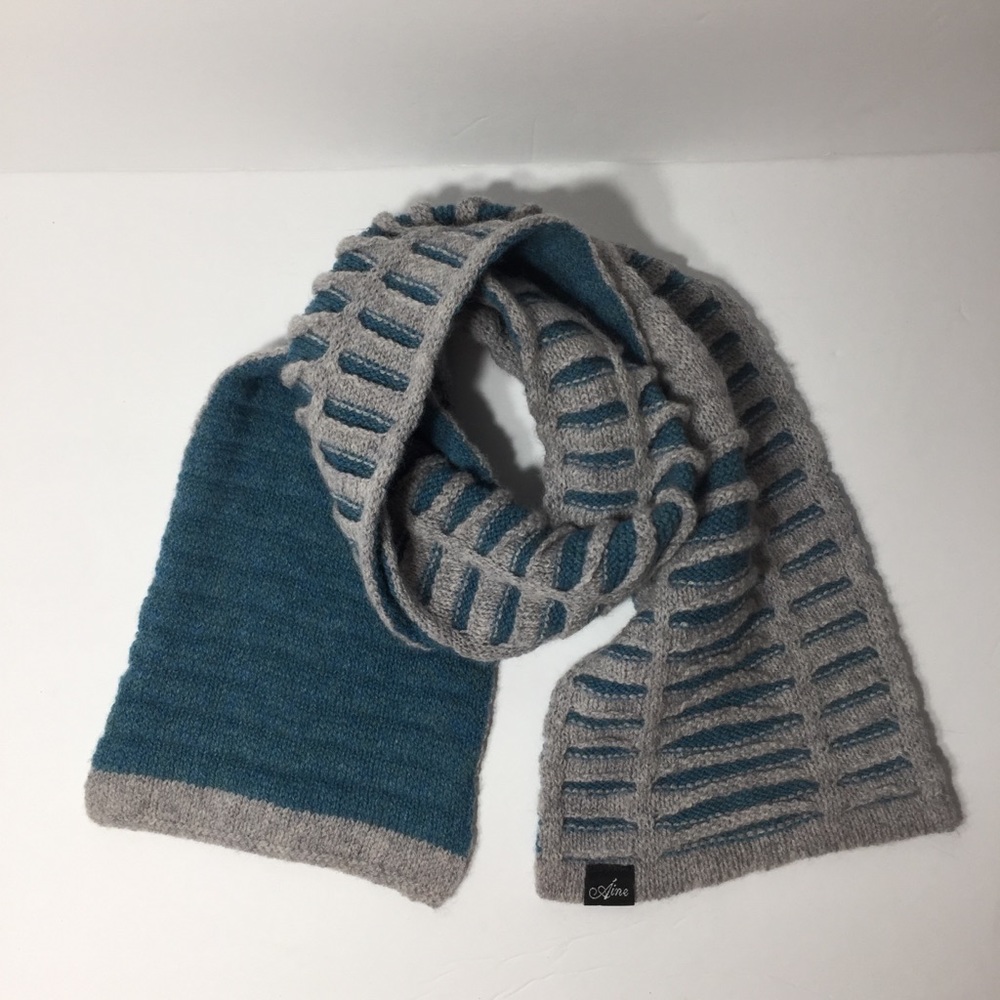 Aina Lambswool Scarf